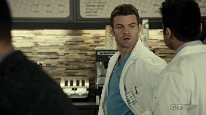 VampireDiariesWorld_dot_nl-SavingHope3x16-327.jpg