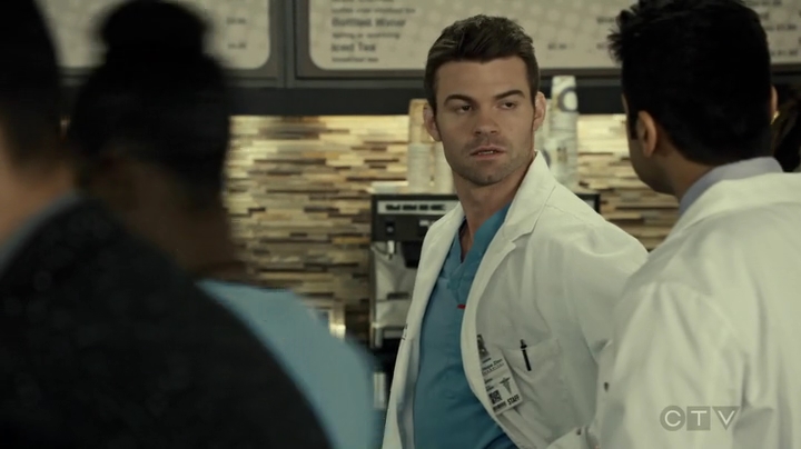 VampireDiariesWorld_dot_nl-SavingHope3x16-328.jpg