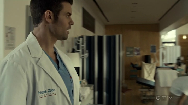 VampireDiariesWorld_dot_nl-SavingHope3x16-416.jpg