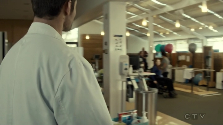 VampireDiariesWorld_dot_nl-SavingHope3x16-417.jpg