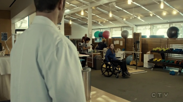 VampireDiariesWorld_dot_nl-SavingHope3x16-420.jpg