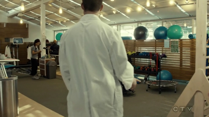 VampireDiariesWorld_dot_nl-SavingHope3x16-422.jpg