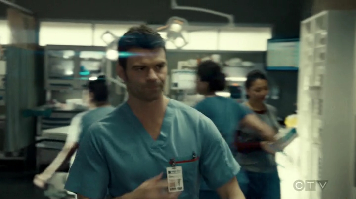 VampireDiariesWorld_dot_nl-SavingHope3x17-075.jpg