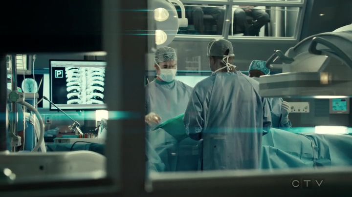 VampireDiariesWorld_dot_nl-SavingHope3x17-1002.jpg