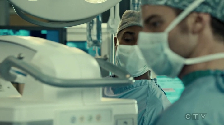 VampireDiariesWorld_dot_nl-SavingHope3x17-1009.jpg