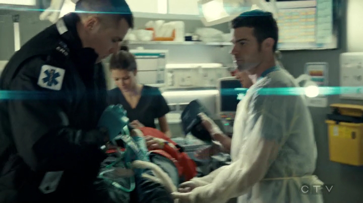VampireDiariesWorld_dot_nl-SavingHope3x17-141.jpg