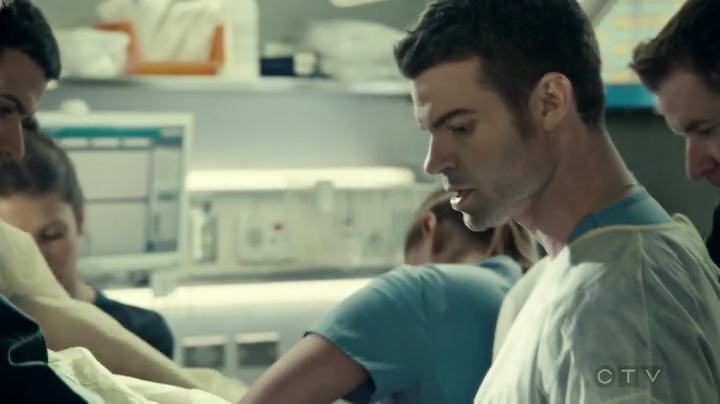 VampireDiariesWorld_dot_nl-SavingHope3x17-149.jpg
