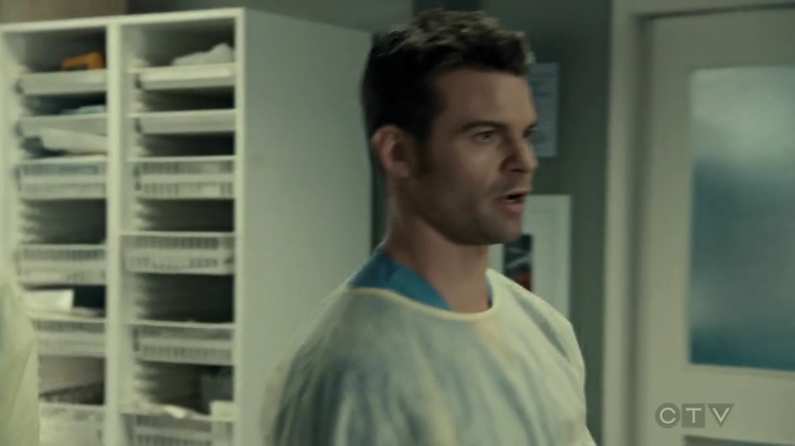 VampireDiariesWorld_dot_nl-SavingHope3x17-170.jpg