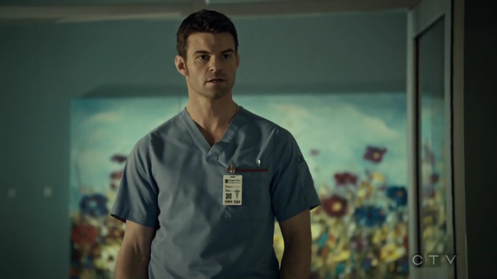 VampireDiariesWorld_dot_nl-SavingHope3x17-2421.jpg