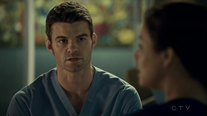 VampireDiariesWorld_dot_nl-SavingHope3x17-2451.jpg
