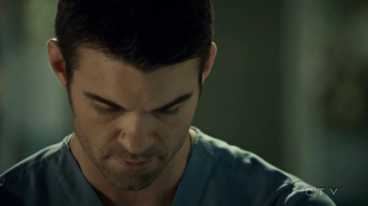 VampireDiariesWorld_dot_nl-SavingHope3x17-2468.jpg