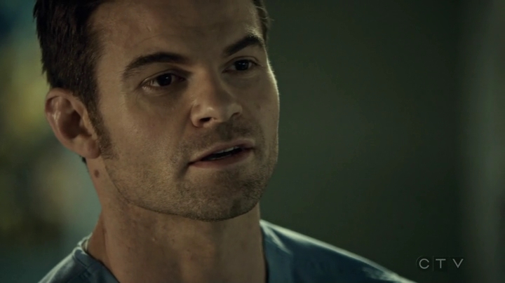 VampireDiariesWorld_dot_nl-SavingHope3x17-2475.jpg