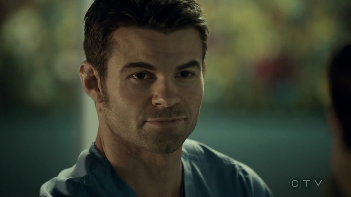 VampireDiariesWorld_dot_nl-SavingHope3x17-2491.jpg