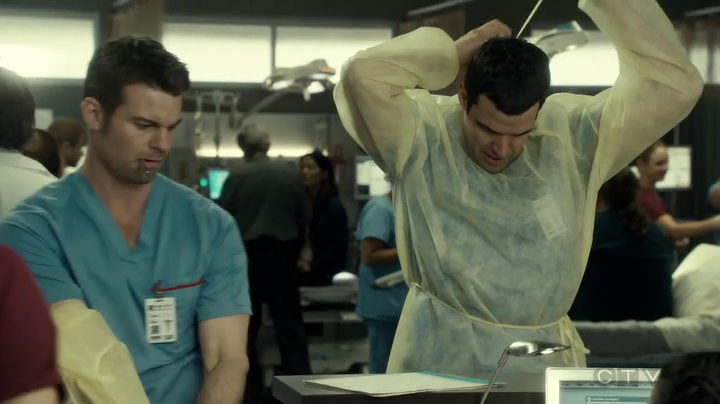VampireDiariesWorld_dot_nl-SavingHope3x17-292.jpg