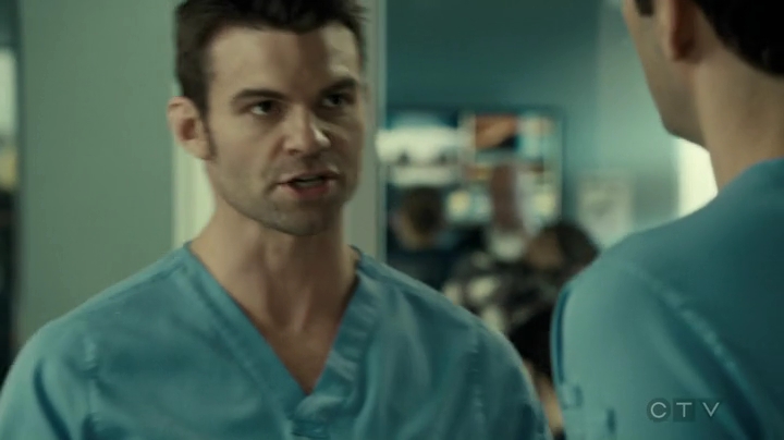 VampireDiariesWorld_dot_nl-SavingHope3x17-299.jpg