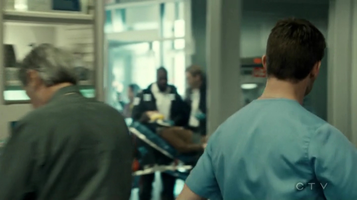 VampireDiariesWorld_dot_nl-SavingHope3x17-307.jpg
