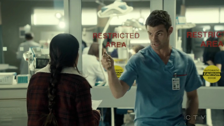 VampireDiariesWorld_dot_nl-SavingHope3x17-354.jpg