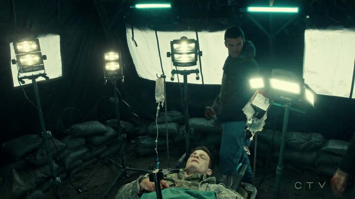 VampireDiariesWorld_dot_nl-SavingHope3x18-1218.jpg