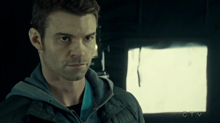 VampireDiariesWorld_dot_nl-SavingHope3x18-1849.jpg