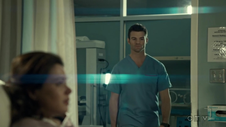 VampireDiariesWorld_dot_nl-SavingHope3x18-2407.jpg