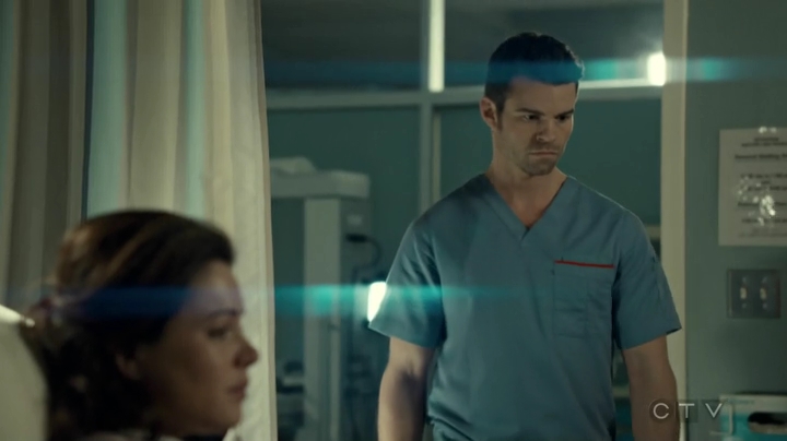 VampireDiariesWorld_dot_nl-SavingHope3x18-2416.jpg