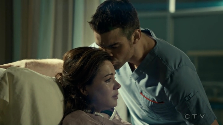 VampireDiariesWorld_dot_nl-SavingHope3x18-2428.jpg