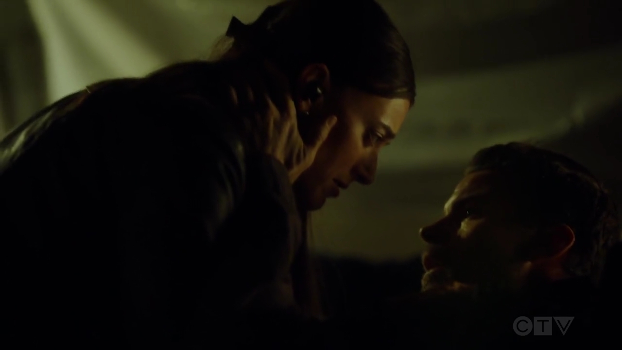 VampireDiariesWorld-dot-nl_SightUnseen1x03-2218.jpg