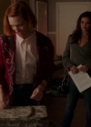 VampireDiariesWorld-dot-NL_FamousInLove2x07-0730.jpg