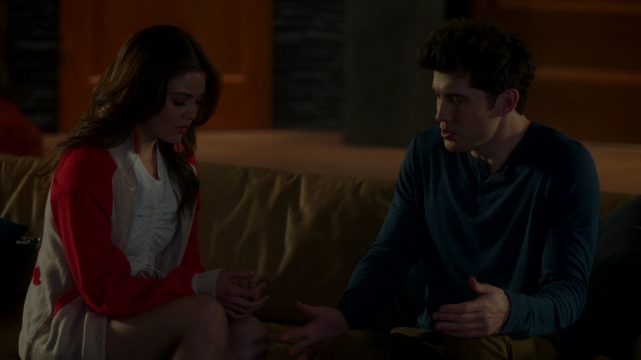 VampireDiariesWorld-dot-NL_FamousInLove2x07-0573.jpg