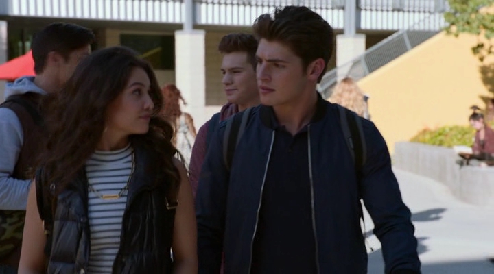 VampireDiariesWorld-dot-nl_Runaways1x01-0811.jpg