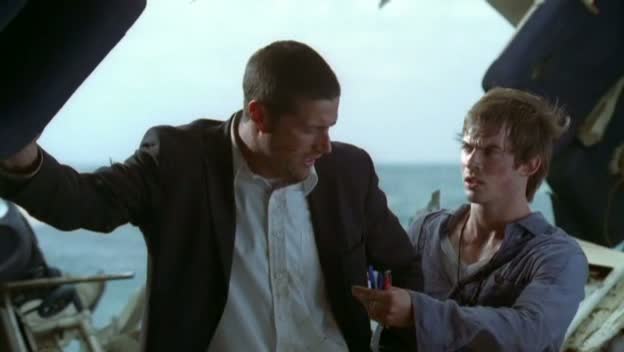 VampireDiariesWorld-dot-org_Lost-1x01PilotPart1-00038.jpg
