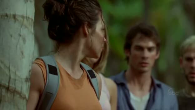 VampireDiariesWorld-dot-org_Lost-1x02PilotPart2-00196.jpg
