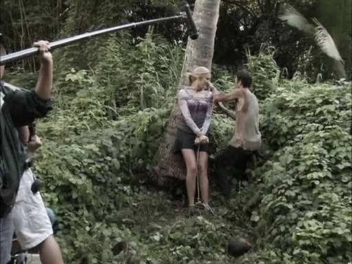 VampireDiariesWorld-dot-nl_LostS1-TalesFromTheIsland_HeartsAndMinds0163.jpg