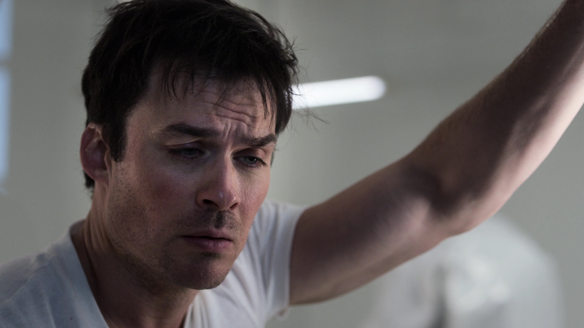 VampireDiariesWorld-dot-nl_V-Wars1x01-0610.jpg VampireDiariesWorld-dot-nl_V-Wars1x01-0610.jpg