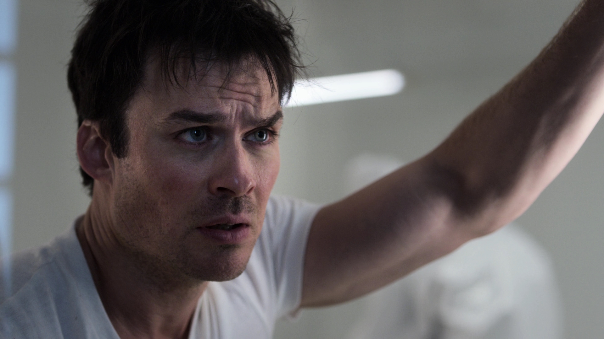 VampireDiariesWorld-dot-nl_V-Wars1x01-0612.jpg VampireDiariesWorld-dot-nl_V-Wars1x01-0612.jpg