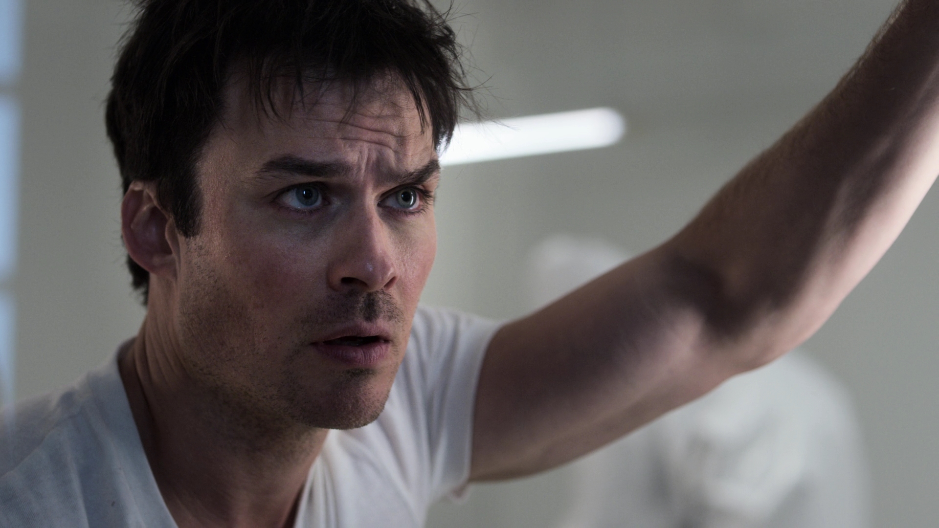 VampireDiariesWorld-dot-nl_V-Wars1x01-0613.jpg VampireDiariesWorld-dot-nl_V-Wars1x01-0613.jpg