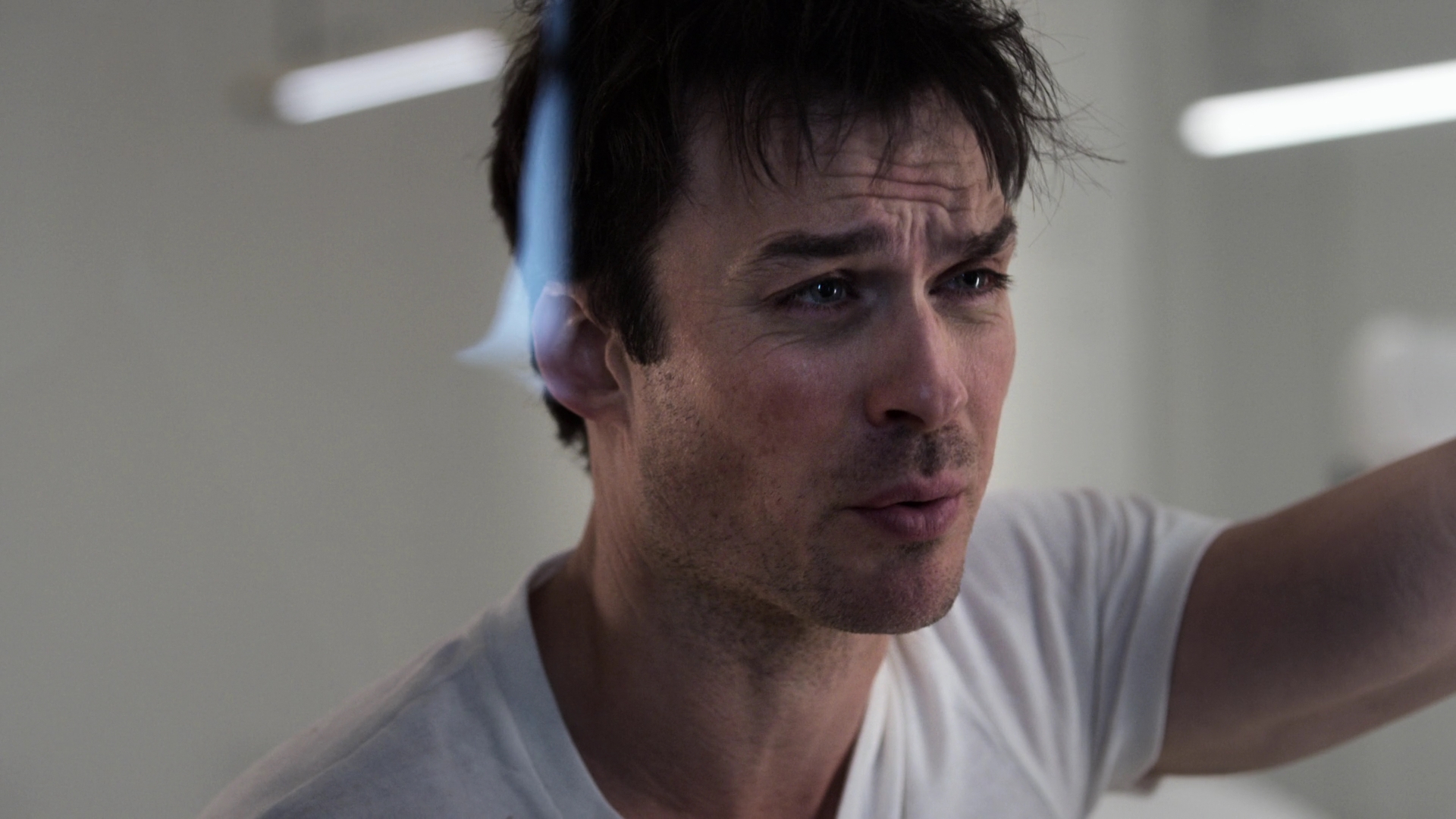 VampireDiariesWorld-dot-nl_V-Wars1x01-0624.jpg VampireDiariesWorld-dot-nl_V-Wars1x01-0624.jpg