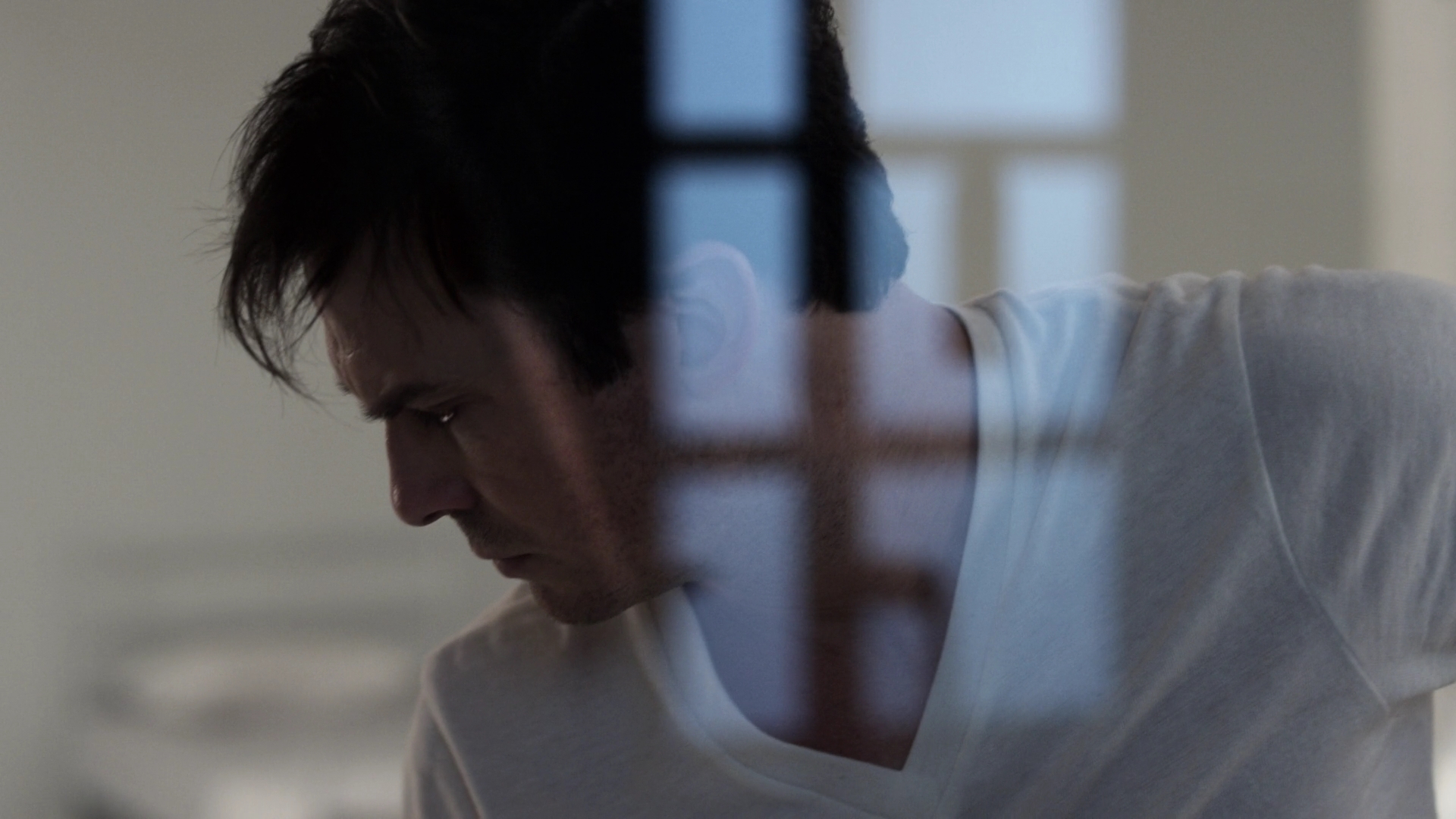 VampireDiariesWorld-dot-nl_V-Wars1x01-0648.jpg VampireDiariesWorld-dot-nl_V-Wars1x01-0648.jpg