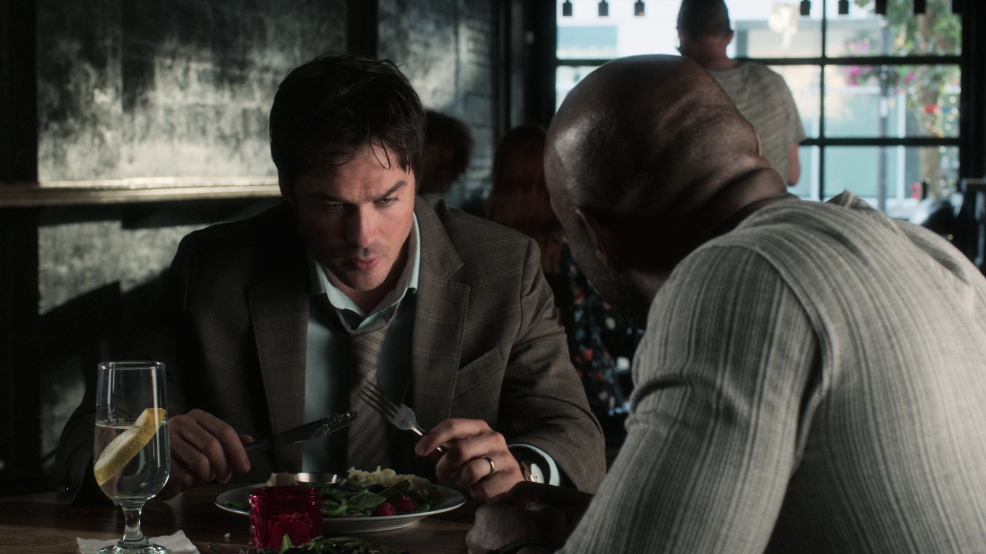 VampireDiariesWorld-dot-nl_V-Wars1x01-1334.jpg VampireDiariesWorld-dot-nl_V-Wars1x01-1334.jpg