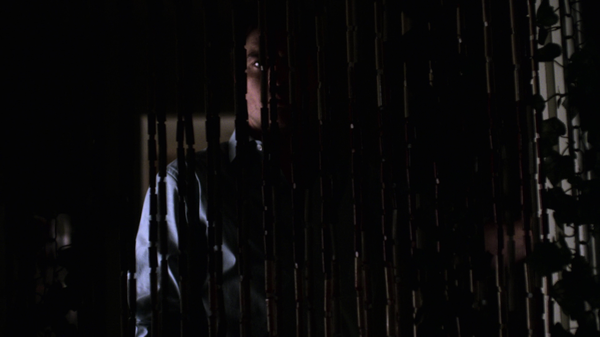 VampireDiariesWorld-dot-nl_V-Wars1x01-1626.jpg VampireDiariesWorld-dot-nl_V-Wars1x01-1626.jpg