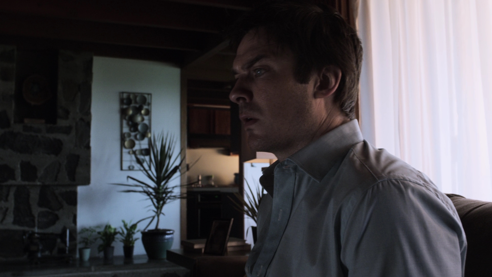 VampireDiariesWorld-dot-nl_V-Wars1x01-1852.jpg VampireDiariesWorld-dot-nl_V-Wars1x01-1852.jpg