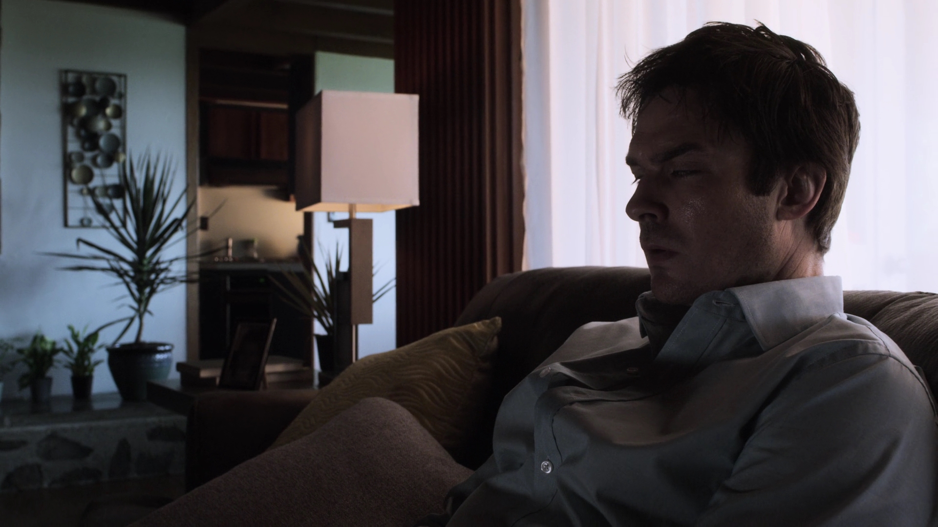 VampireDiariesWorld-dot-nl_V-Wars1x01-1857.jpg VampireDiariesWorld-dot-nl_V-Wars1x01-1857.jpg