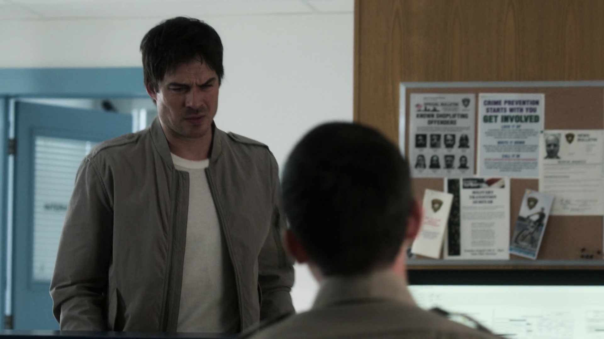 VampireDiariesWorld-dot-nl_V-Wars1x01-2092.jpg VampireDiariesWorld-dot-nl_V-Wars1x01-2092.jpg