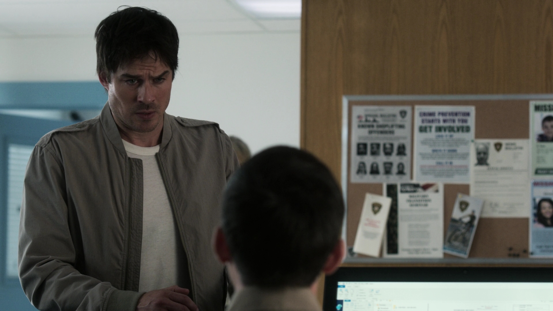 VampireDiariesWorld-dot-nl_V-Wars1x01-2097.jpg VampireDiariesWorld-dot-nl_V-Wars1x01-2097.jpg