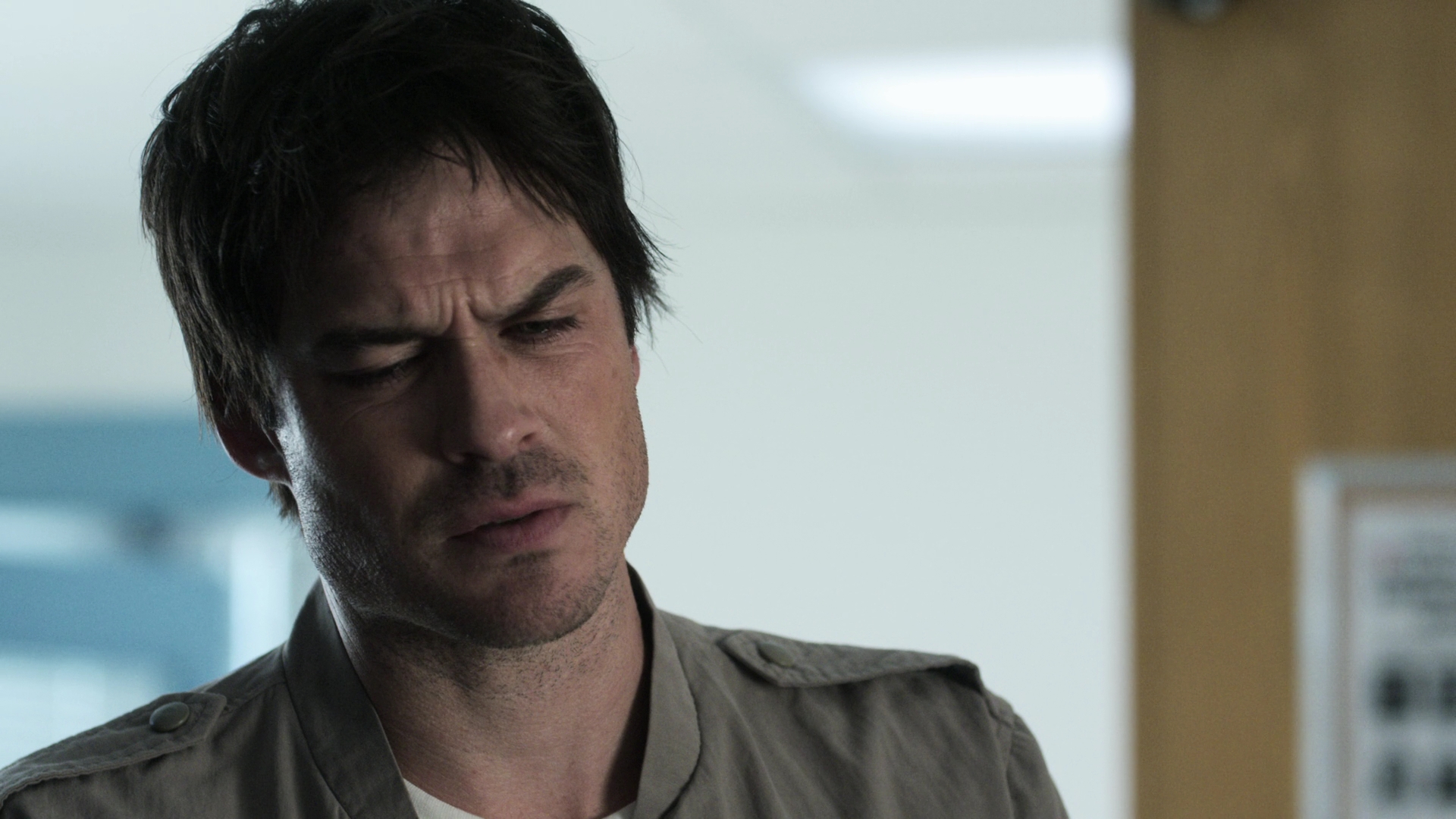 VampireDiariesWorld-dot-nl_V-Wars1x01-2129.jpg VampireDiariesWorld-dot-nl_V-Wars1x01-2129.jpg