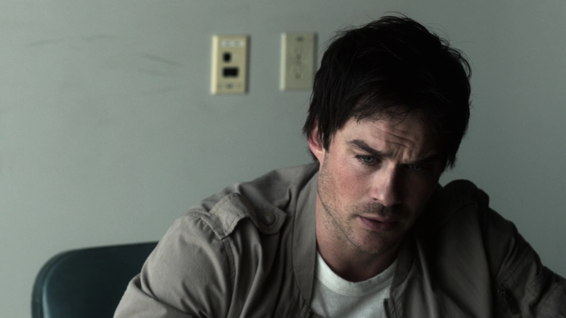 VampireDiariesWorld-dot-nl_V-Wars1x01-2225.jpg