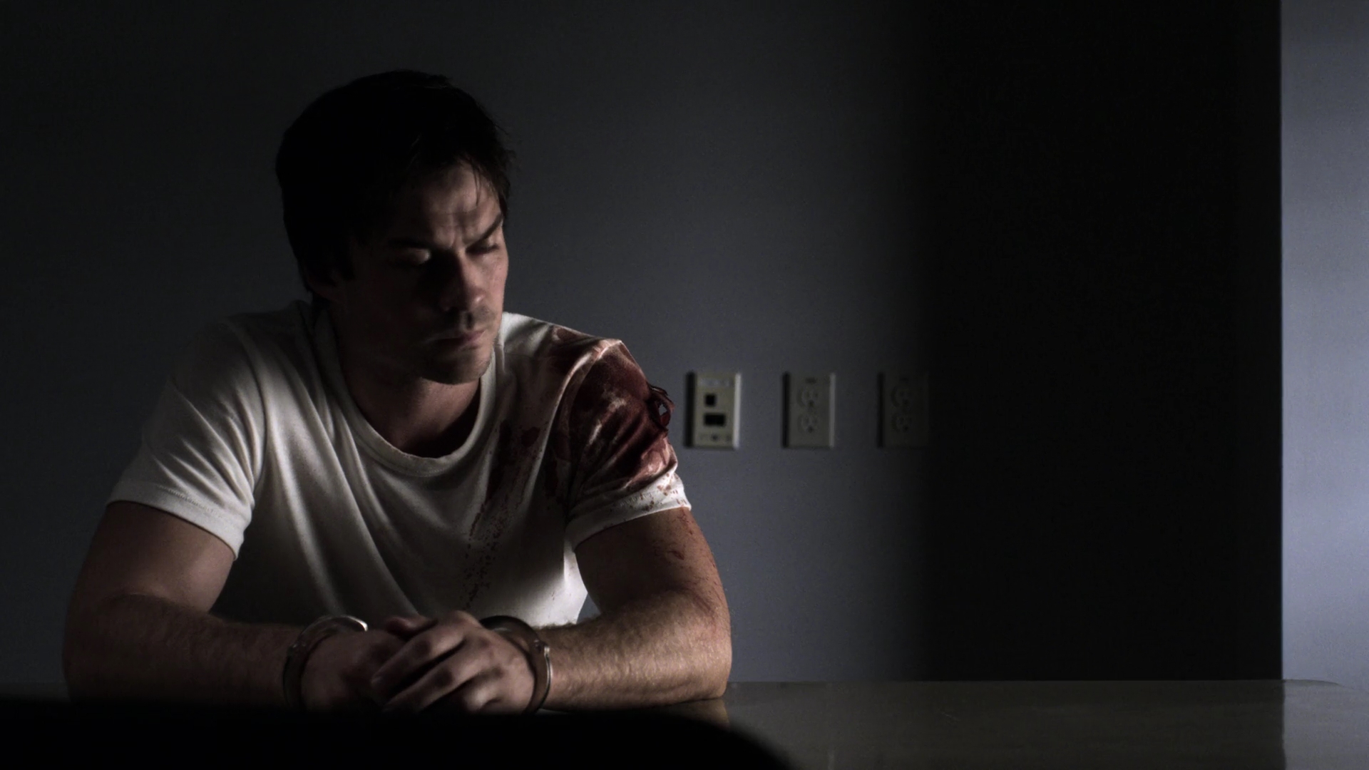 VampireDiariesWorld-dot-nl_V-Wars1x02-0106.jpg