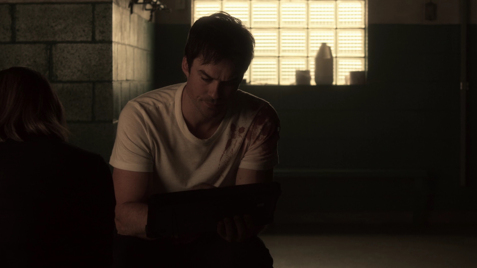 VampireDiariesWorld-dot-nl_V-Wars1x02-1148.jpg VampireDiariesWorld-dot-nl_V-Wars1x02-1148.jpg