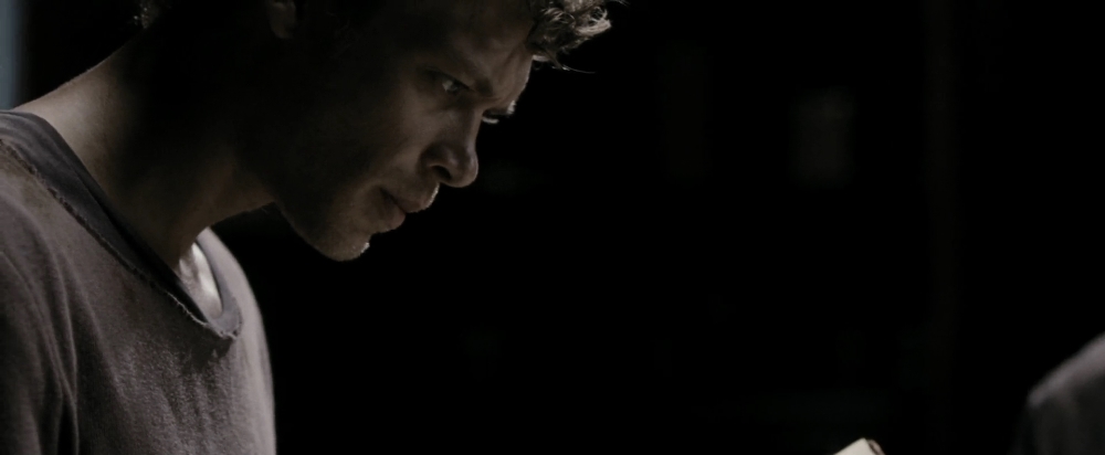 VampireDiariesWorld-dot-nl_OpenGrave1233.jpg