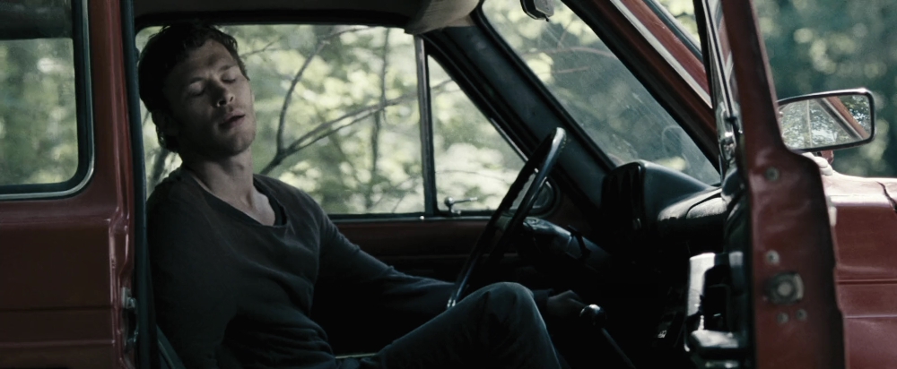 VampireDiariesWorld-dot-nl_OpenGrave2037.jpg